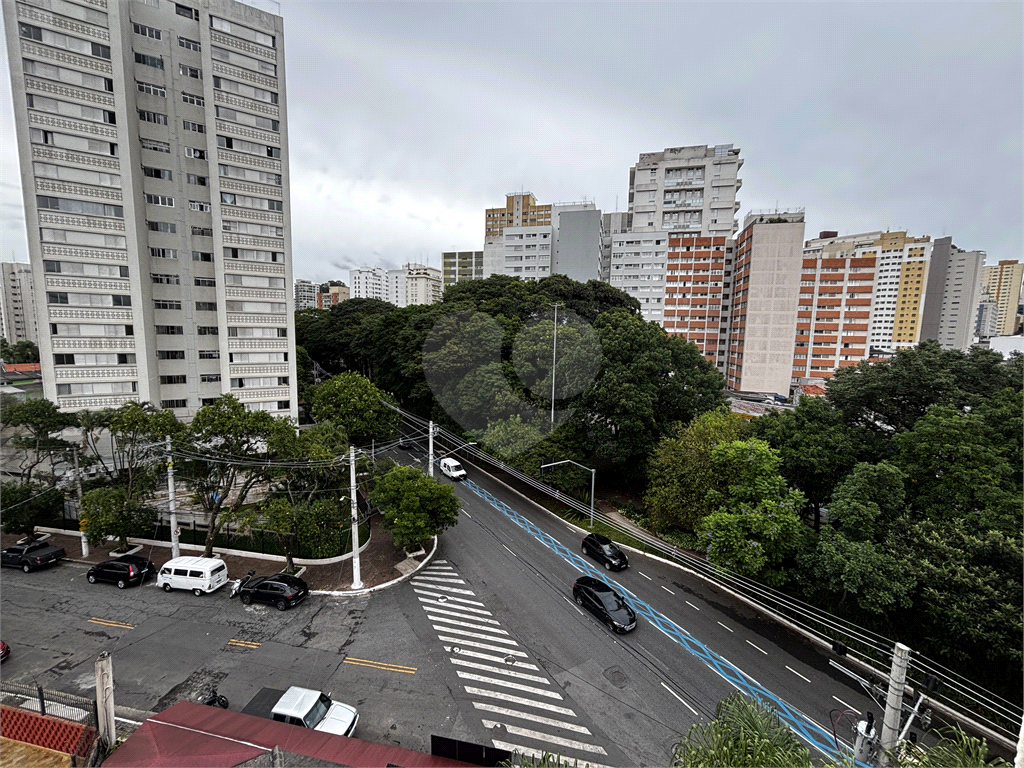 Apartamento na Avenida Braz Leme, Santana com 2 dormitórios e 1 vaga