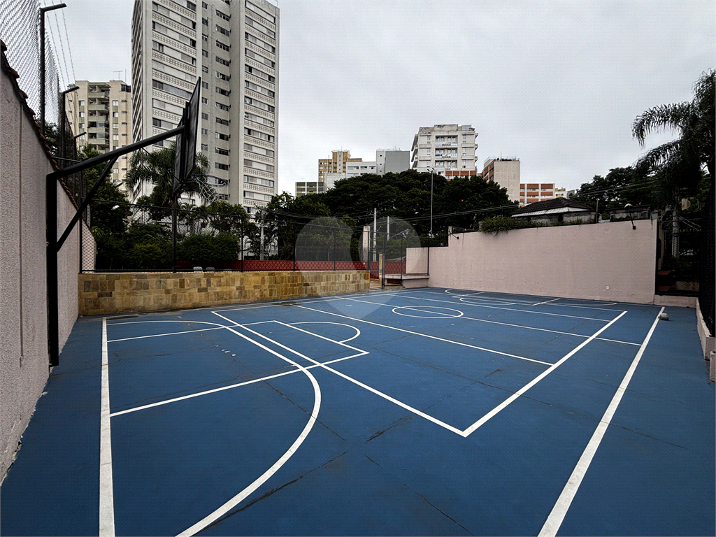 Apartamento na Avenida Braz Leme, Santana com 2 dormitórios e 1 vaga