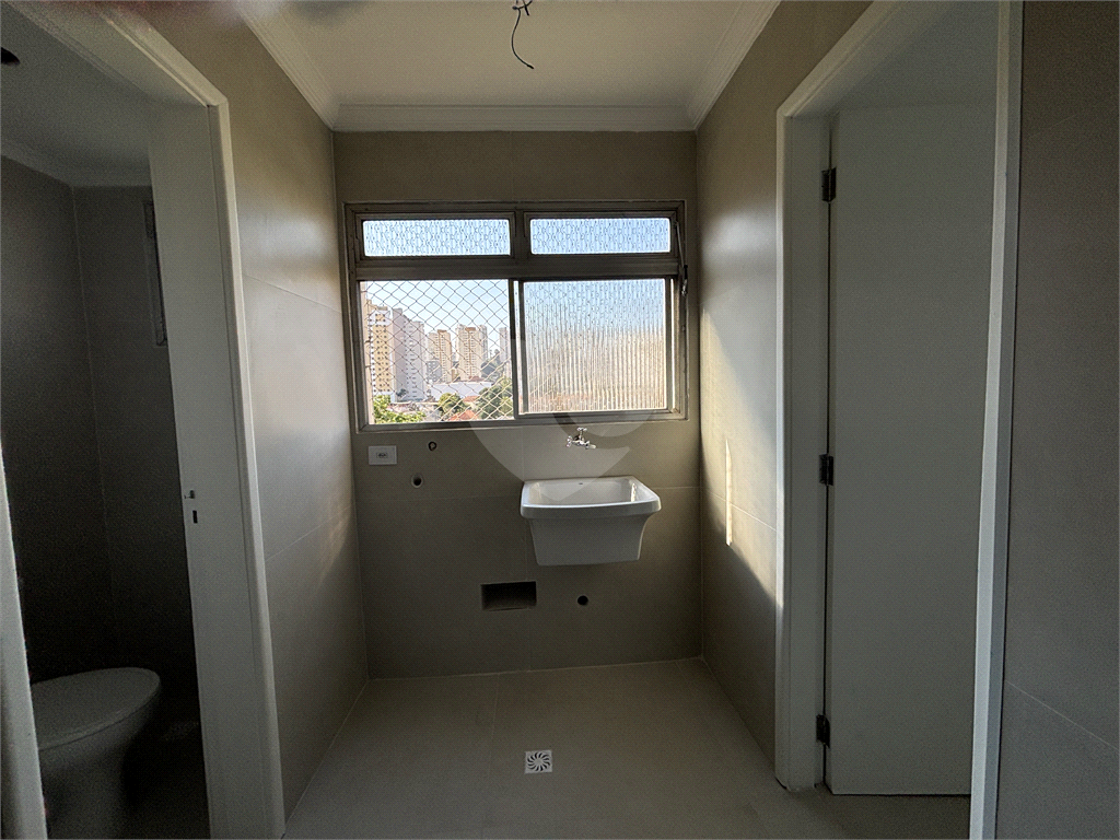 Apartamento na Avenida Braz Leme, Santana com 2 dormitórios e 1 vaga