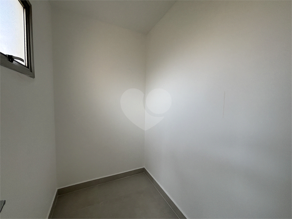 Apartamento na Avenida Braz Leme, Santana com 2 dormitórios e 1 vaga