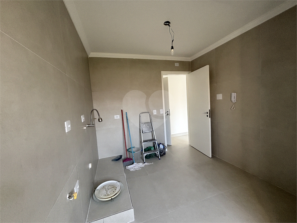 Apartamento na Avenida Braz Leme, Santana com 2 dormitórios e 1 vaga