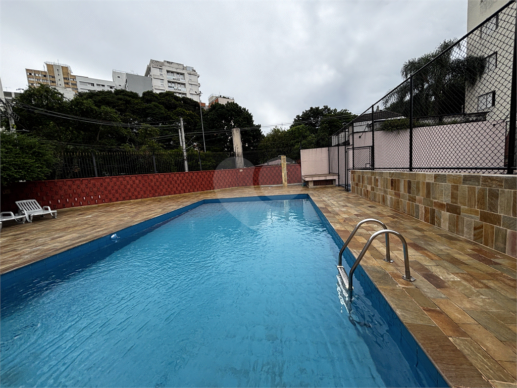 Apartamento na Avenida Braz Leme, Santana com 2 dormitórios e 1 vaga