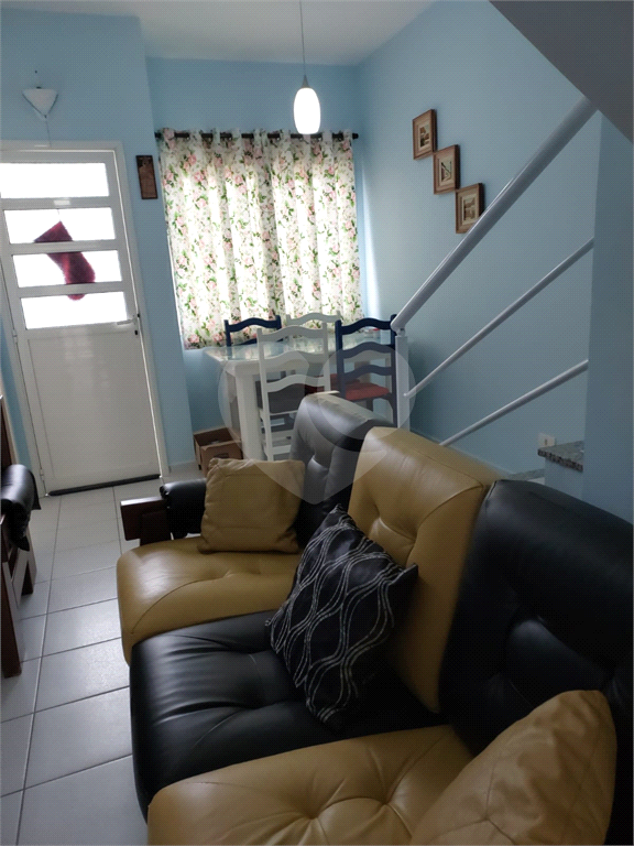 SOBRADO EM CONDOMÍNIO 2 QUARTOS EM SÃO SEBASTIÃO