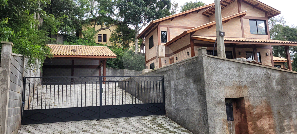 Casa de Condomínio à venda com 4 quartos, 200m² - Foto 5