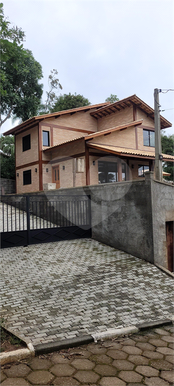 Casa de Condomínio à venda com 4 quartos, 200m² - Foto 4