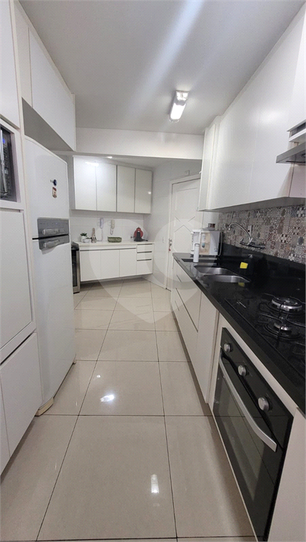 Apartamento à venda com 3 quartos, 128m² - Foto 22