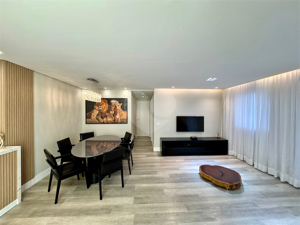 Amplo apto à venda | 113 m² | 3 dormitórios (1 suíte) | 2 vagas na Mooca!