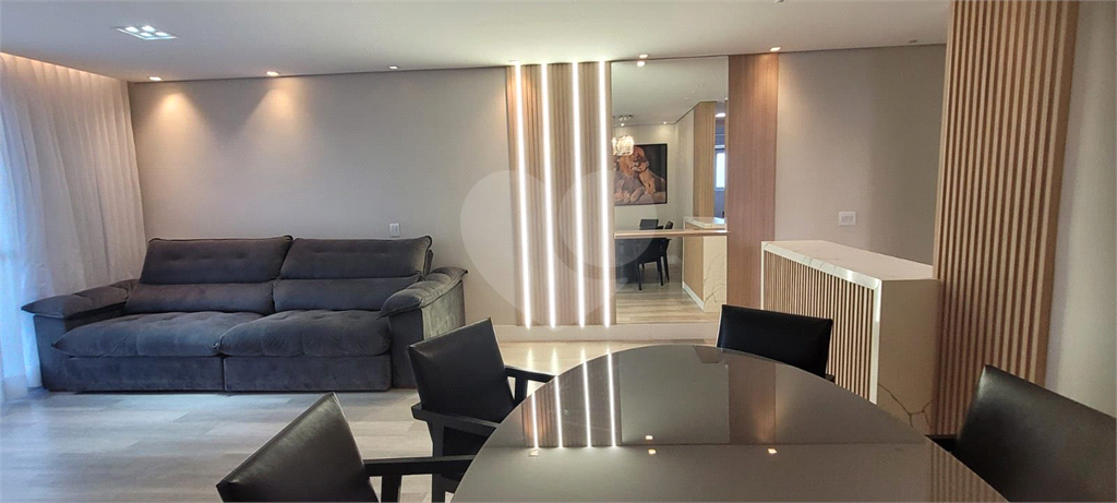 Amplo apto à venda | 113 m² | 3 dormitórios (1 suíte) | 2 vagas na Mooca!