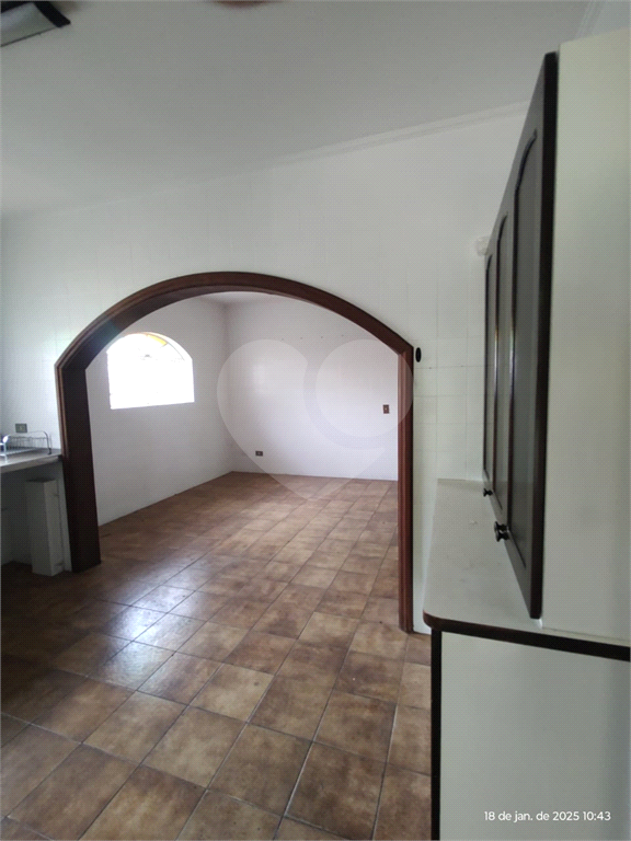 Casa à venda com 3 quartos, 600m² - Foto 17