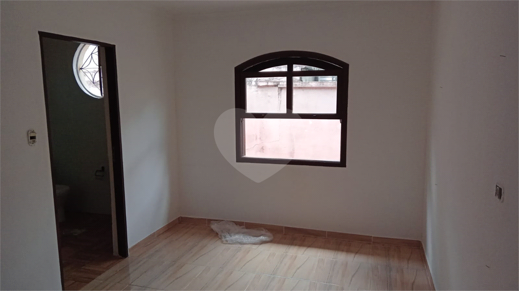 Casa à venda com 3 quartos, 100m² - Foto 13