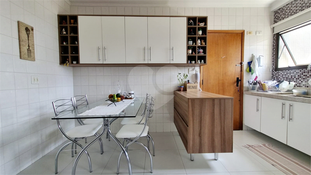 Apartamento à venda | 117 m² | 3 dormitórios (1 suíte) | 2 vagas no Bairro Mirandópolis |
