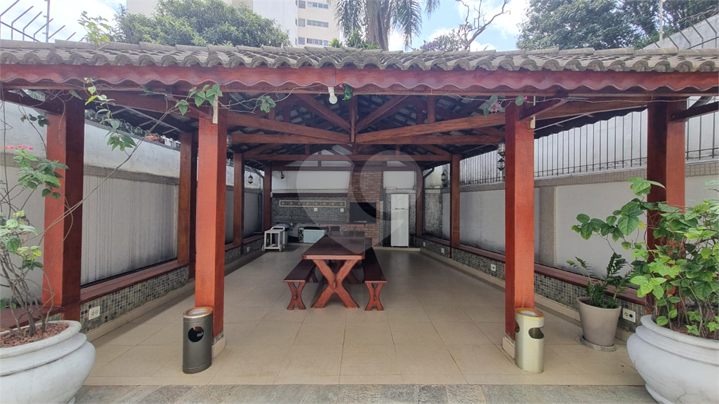 Apartamento à venda | 117 m² | 3 dormitórios (1 suíte) | 2 vagas no Bairro Mirandópolis |