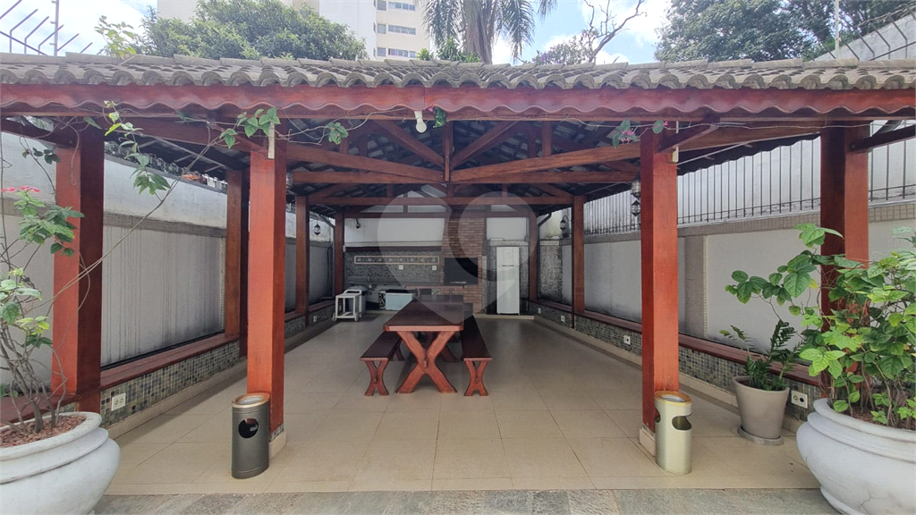 Apartamento à venda | 117 m² | 3 dormitórios (1 suíte) | 2 vagas no Bairro Mirandópolis |
