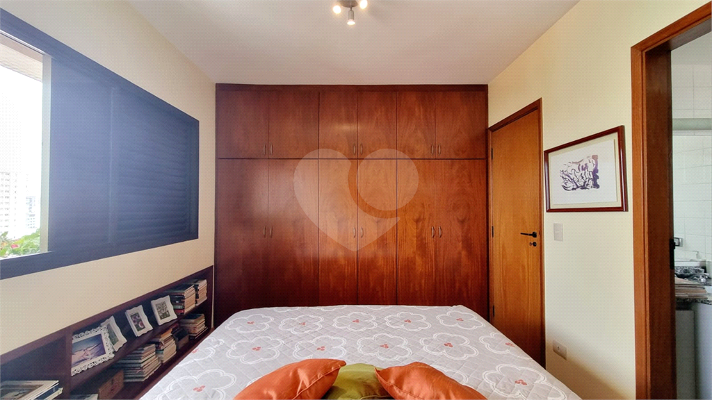 Apartamento à venda | 117 m² | 3 dormitórios (1 suíte) | 2 vagas no Bairro Mirandópolis |