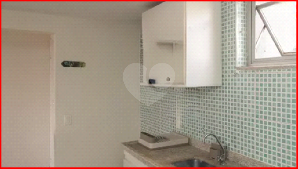 APARTAMENTO em SANTA CECÍLIA