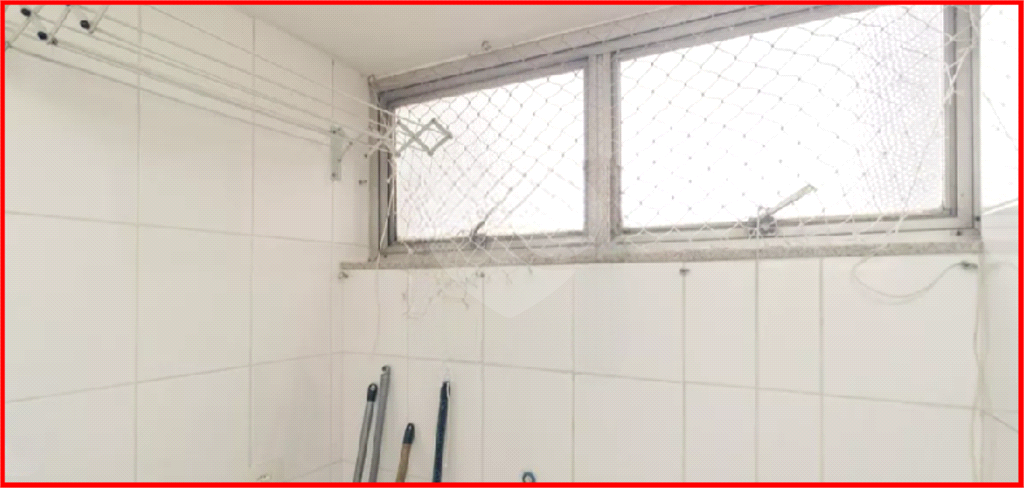APARTAMENTO em SANTA CECÍLIA