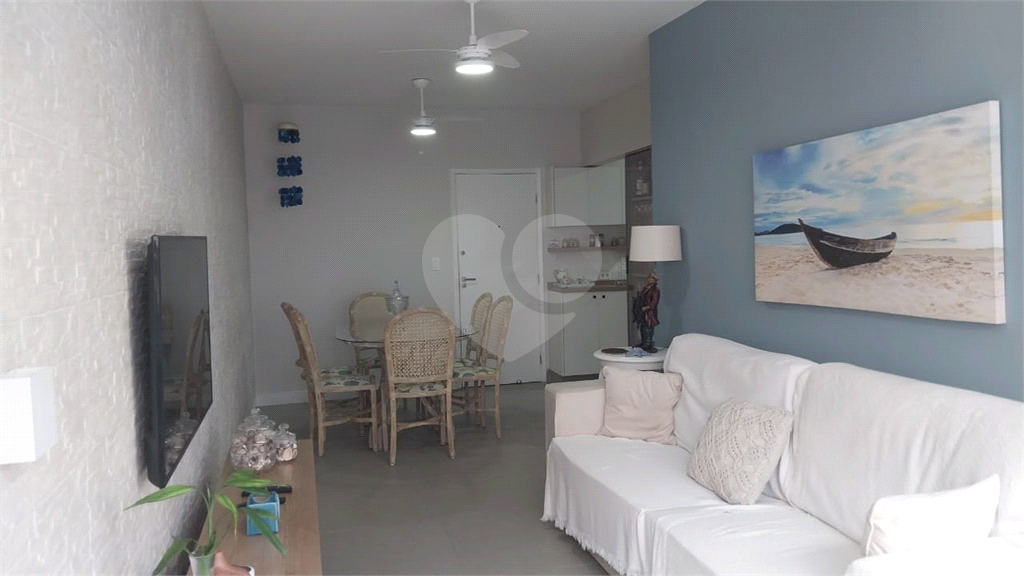 Apartamento à venda com 2 quartos, 70m² - Foto 1