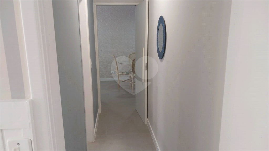 Apartamento à venda com 2 quartos, 70m² - Foto 19