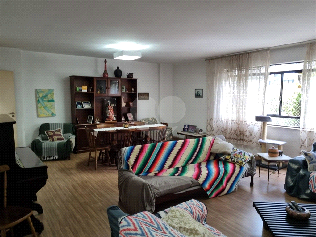 APARTAMENTO em ACLIMAÇÃO