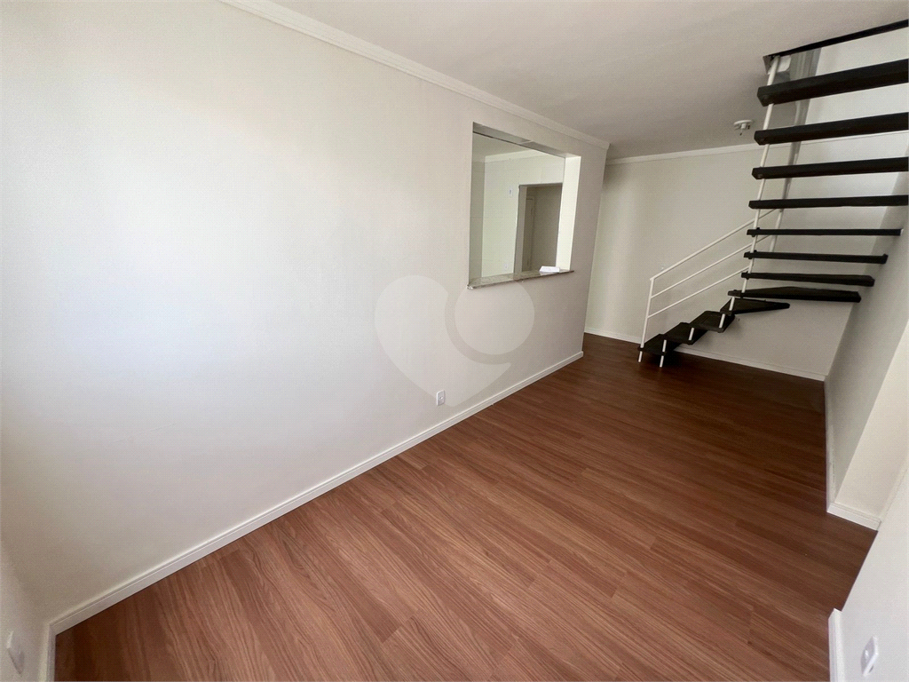 Apartamento à venda com 3 quartos, 149m² - Foto 2