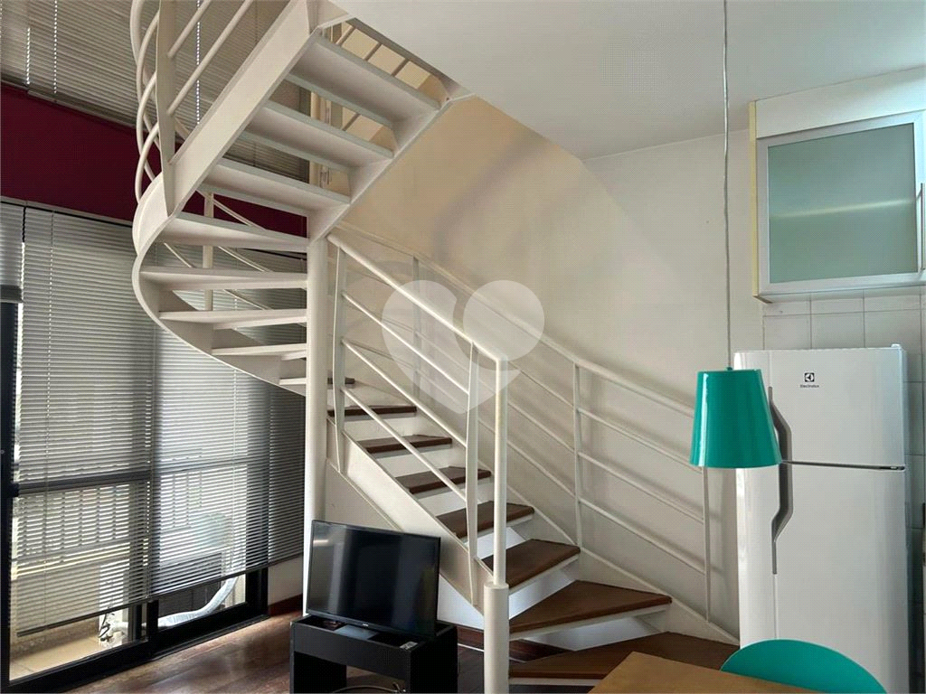 APARTAMENTO em JARDIM PAULISTA