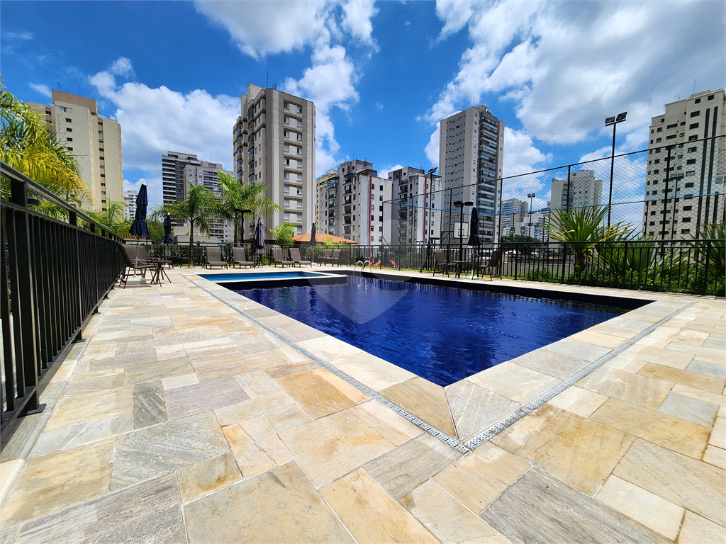 Apartamento - Saúde - 1 Dormitório sendo Suíte - 2 Banheiros - 2 Vagas