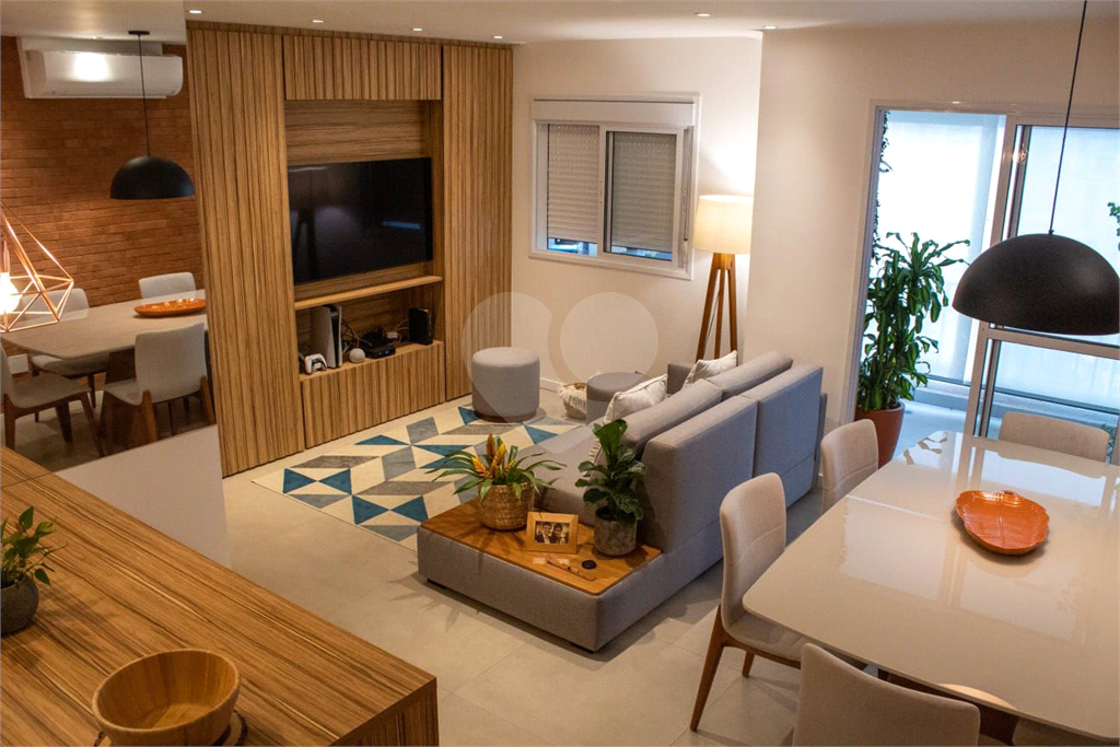 Apartamento - Saúde - 1 Dormitório sendo Suíte - 2 Banheiros - 2 Vagas