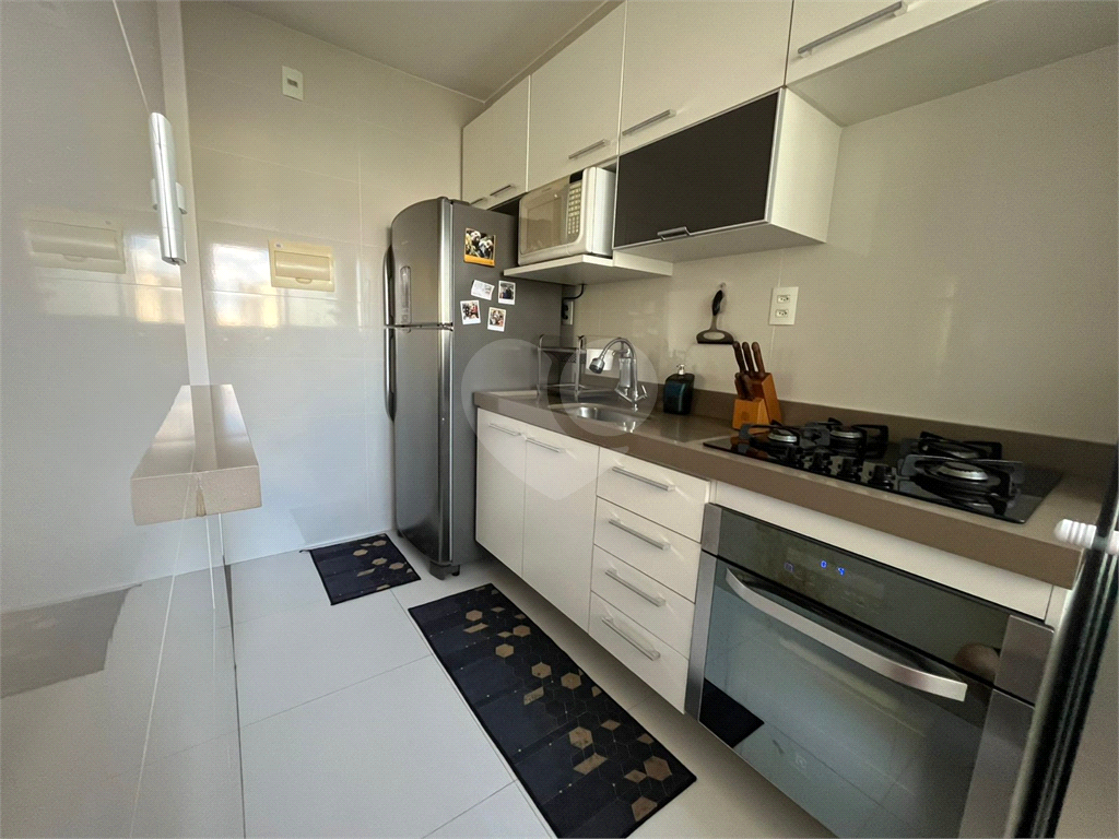 Apartamento a venda no Bairro de Santana - Rua Alfredo Pujol