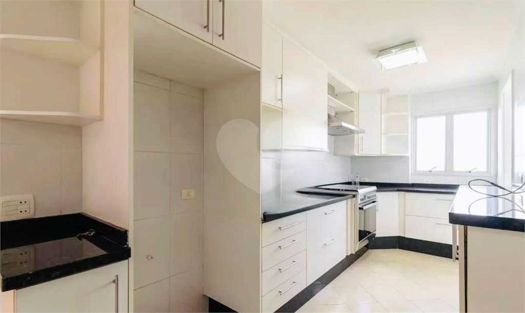 APARTAMENTO em SANTANA