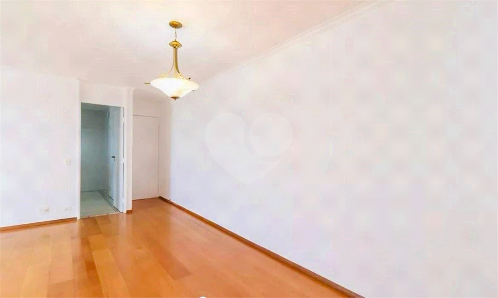 APARTAMENTO em SANTANA