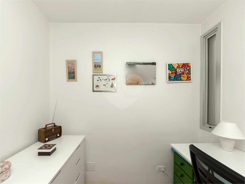 Apartamento - Via Gumercindo - 2 Dormitórios - 2 Banheiros - 2 Vagas