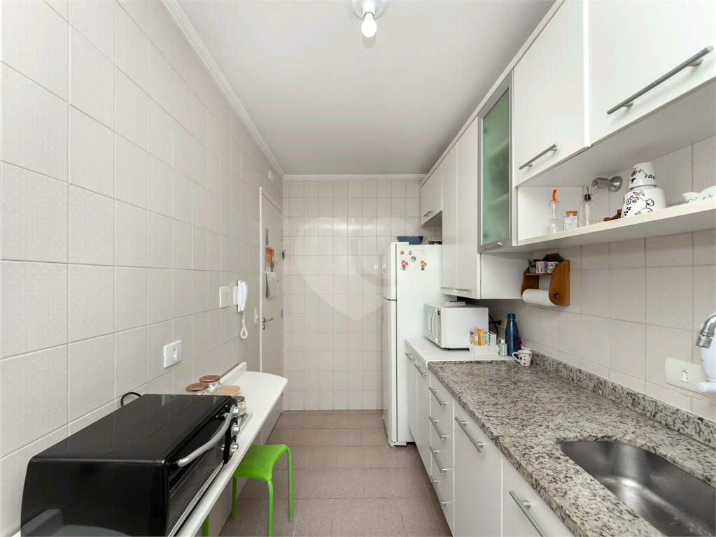 Apartamento - Via Gumercindo - 2 Dormitórios - 2 Banheiros - 2 Vagas