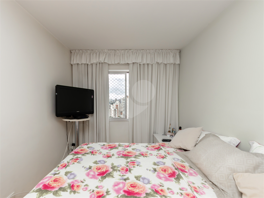 Apartamento - Via Gumercindo - 2 Dormitórios - 2 Banheiros - 2 Vagas