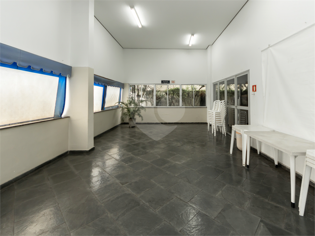 Apartamento - Via Gumercindo - 2 Dormitórios - 2 Banheiros - 2 Vagas