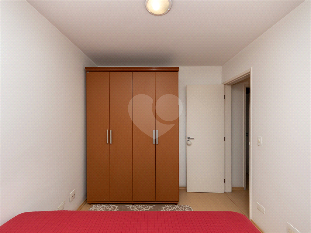 Apartamento - Via Gumercindo - 2 Dormitórios - 2 Banheiros - 2 Vagas