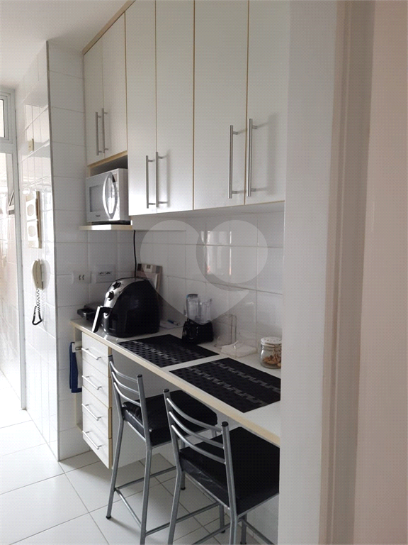 APARTAMENTO em HORTO