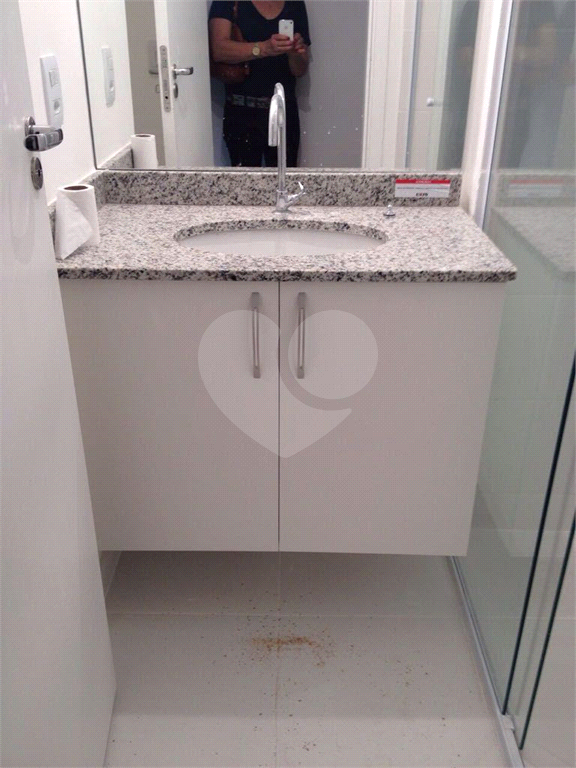 APARTAMENTO em MORUMBI