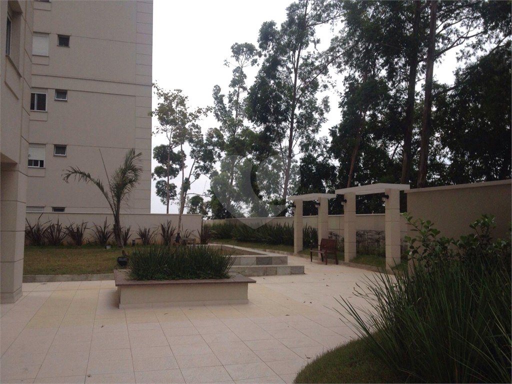 APARTAMENTO em MORUMBI