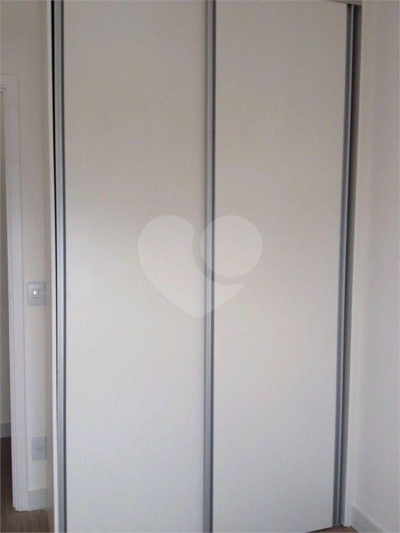 APARTAMENTO em MORUMBI