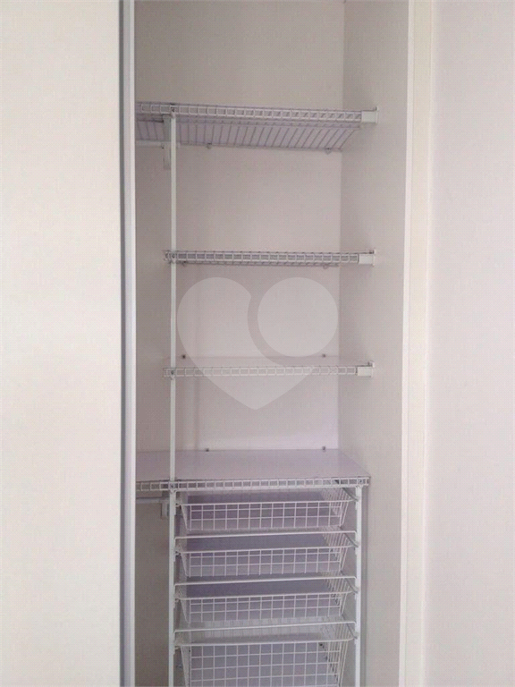 APARTAMENTO em MORUMBI
