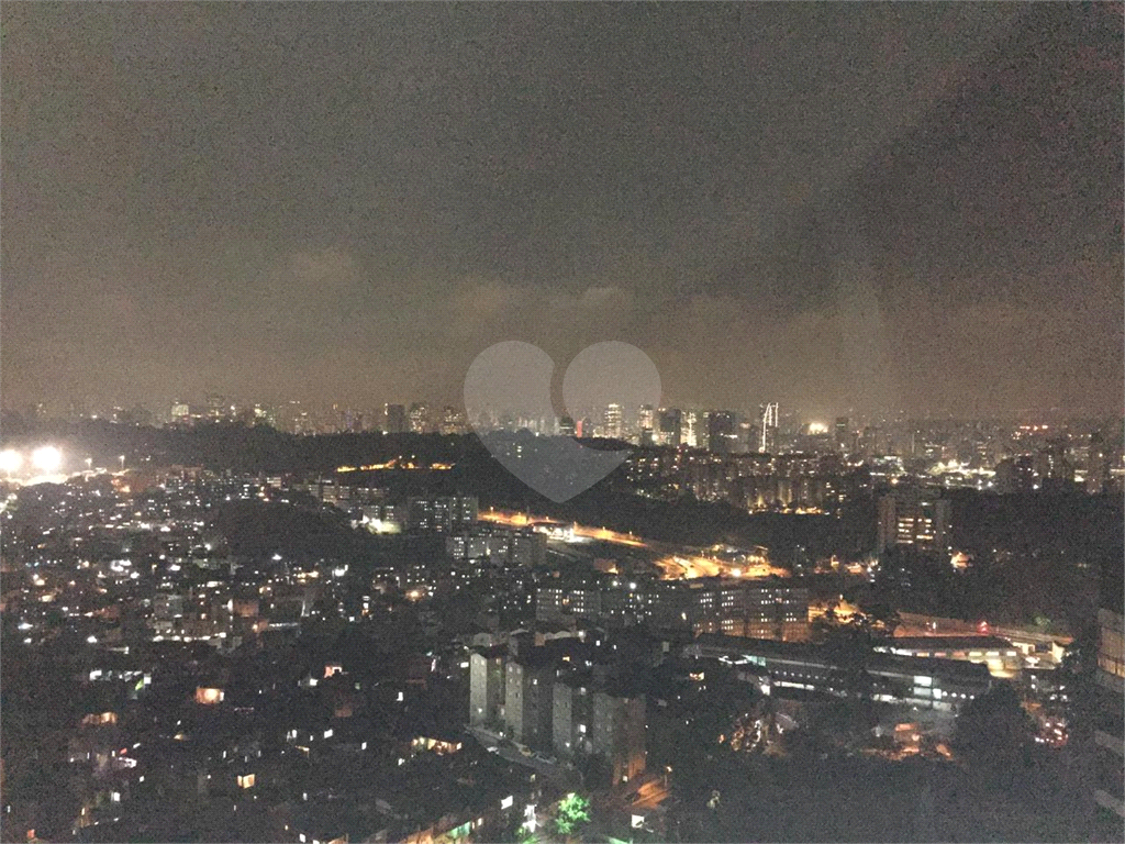 APARTAMENTO em MORUMBI