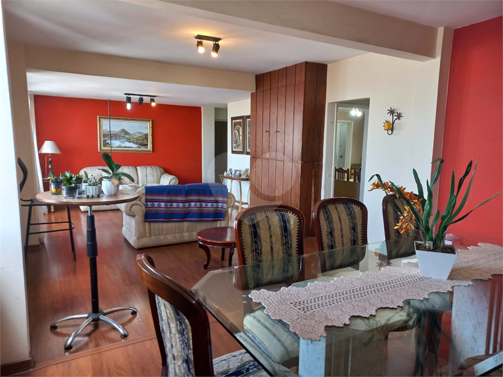 Água Fria Rua Casa Forte Apartamento à venda com  185 m² 3 dormitórios sendo 1 suíte 2 vagas!!