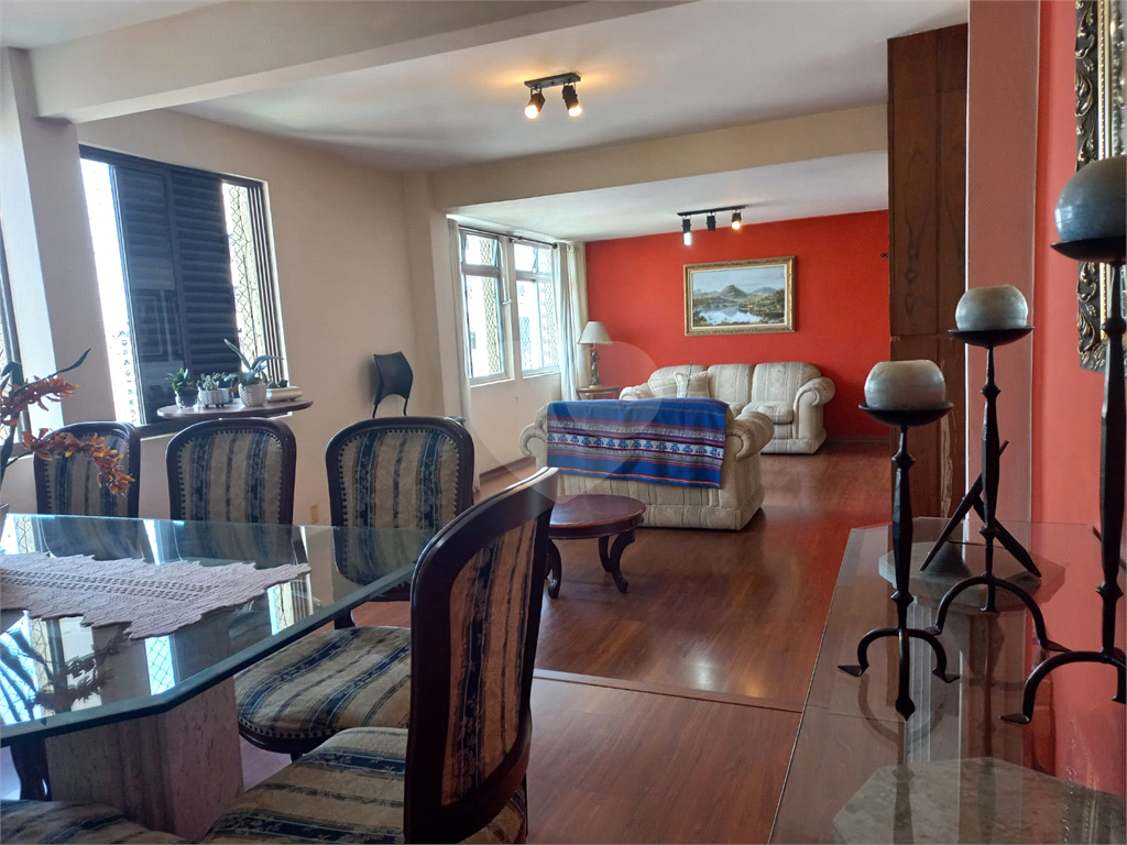 Água Fria Rua Casa Forte Apartamento à venda com  185 m² 3 dormitórios sendo 1 suíte 2 vagas!!