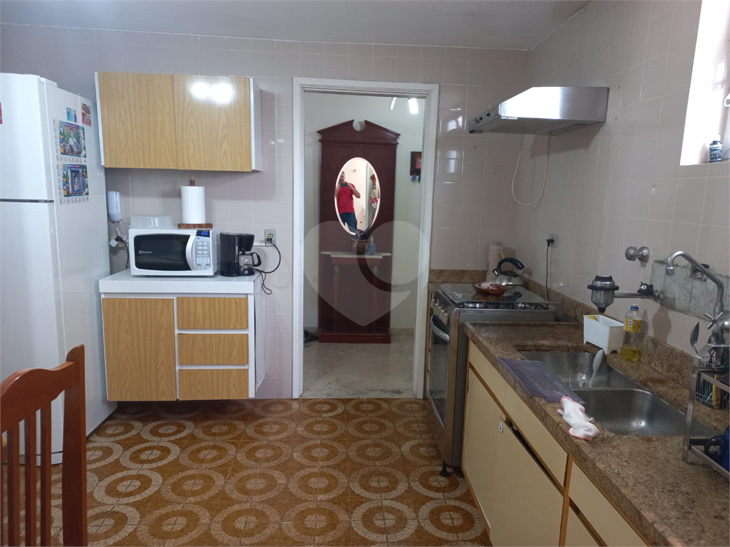 Água Fria Rua Casa Forte Apartamento à venda com  185 m² 3 dormitórios sendo 1 suíte 2 vagas!!
