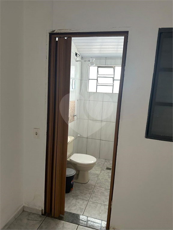 Casa para alugar com 7 quartos, 206m² - Foto 2