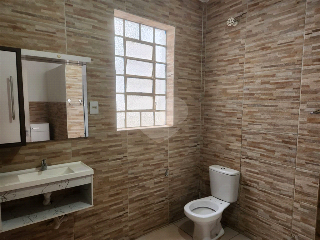 Terreno com 1536 m2