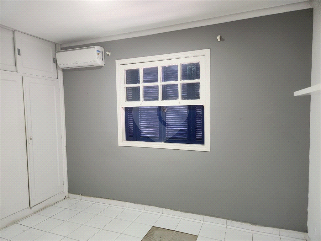Terreno com 1536 m2