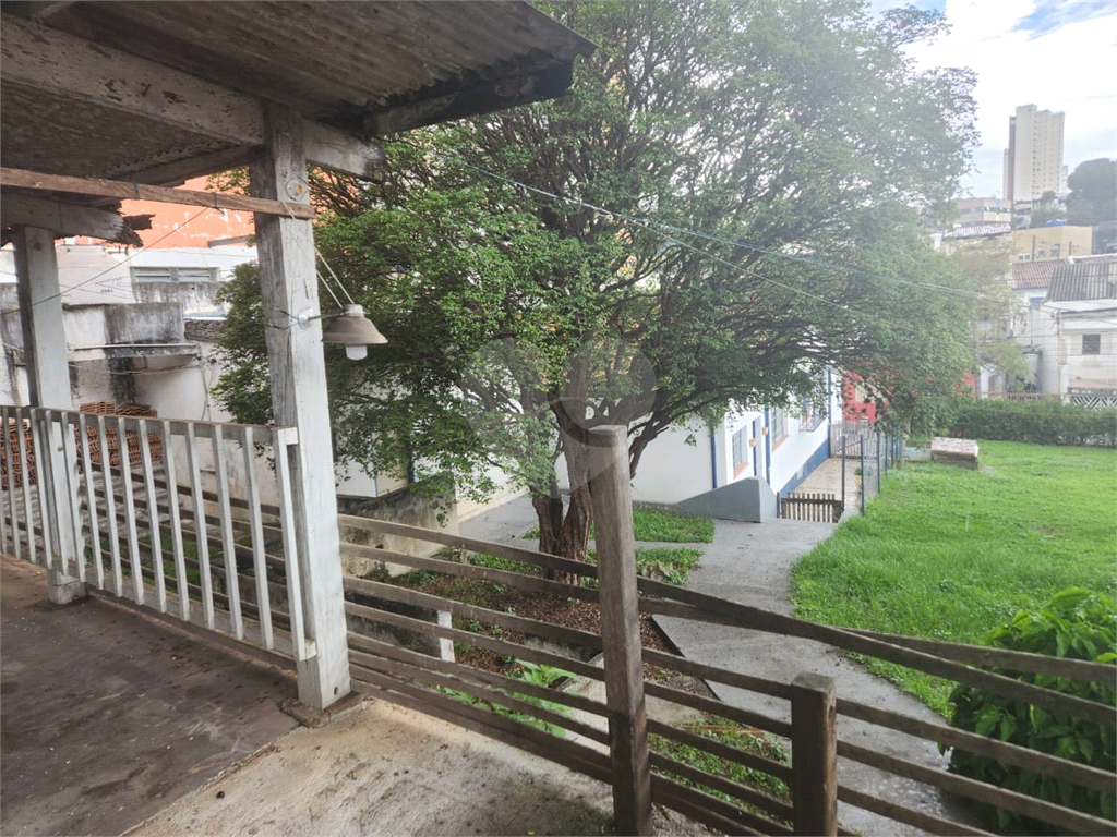 Terreno com 1536 m2