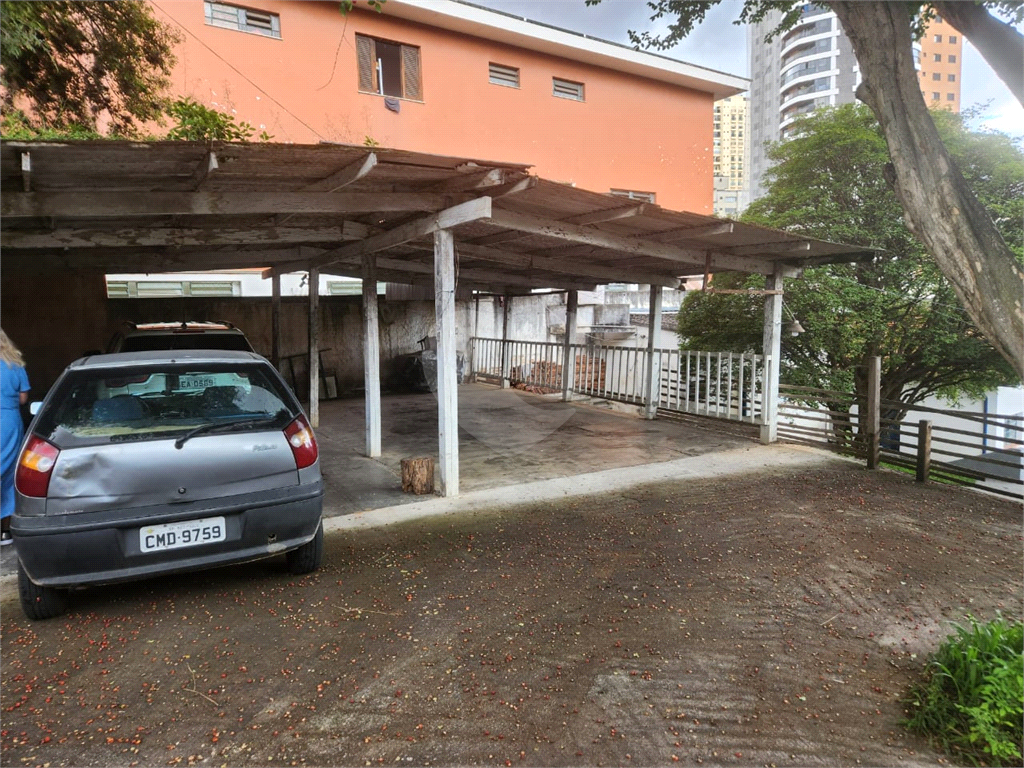 Terreno com 1536 m2