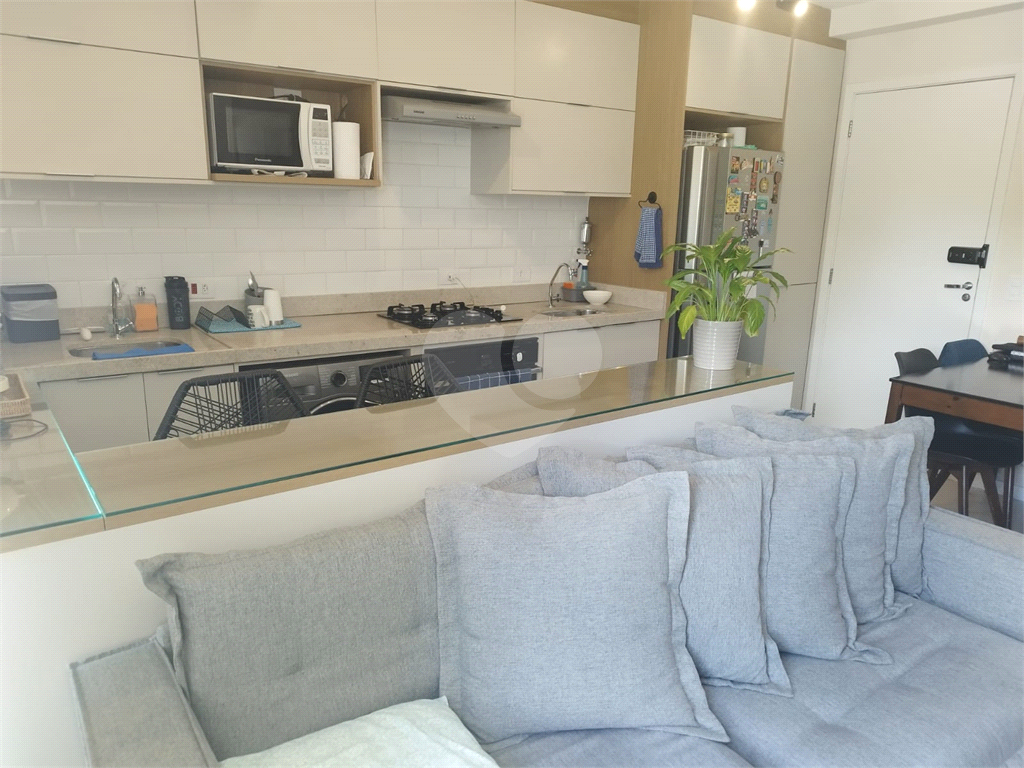 Apartamento à venda com 2 quartos, 40m² - Foto 4